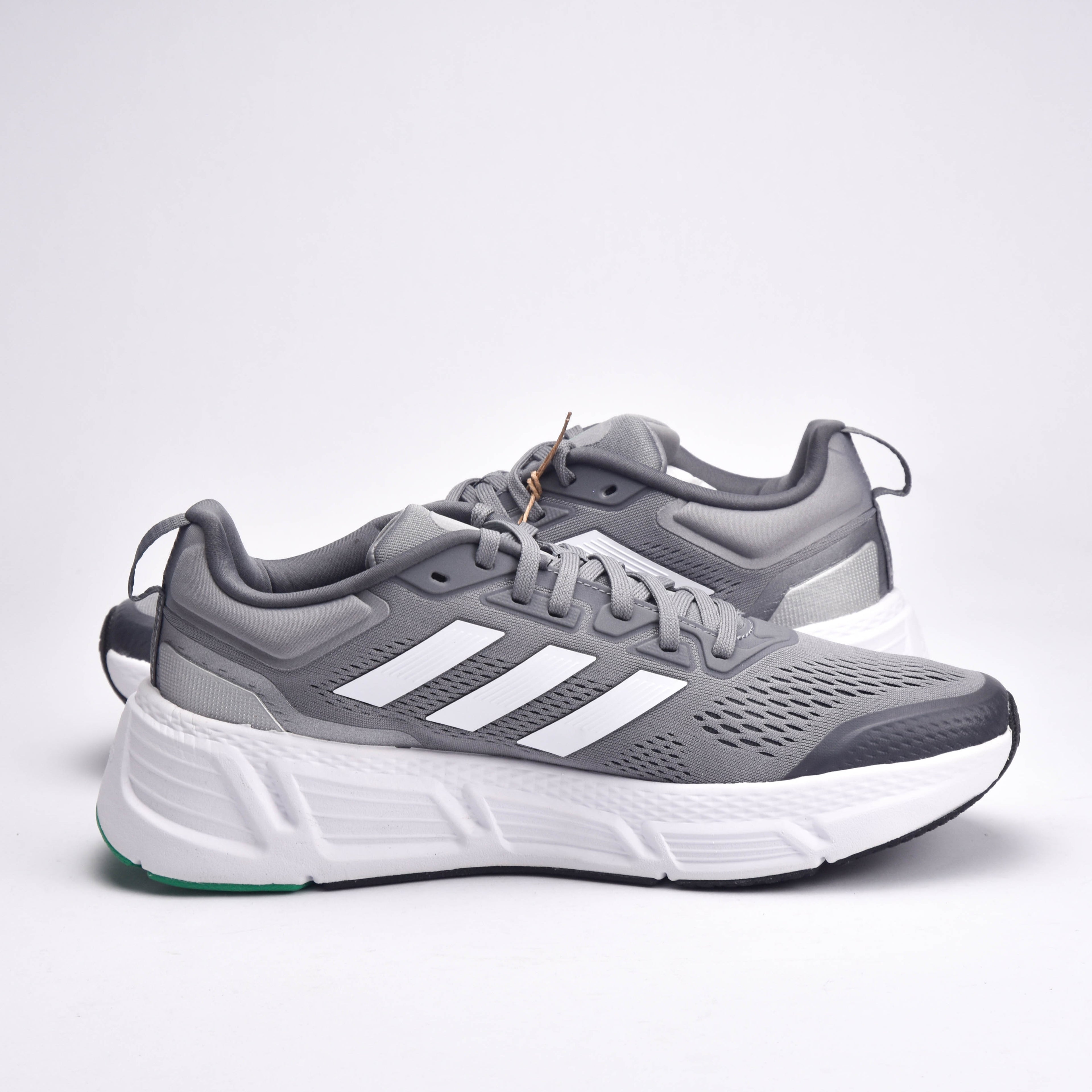 ADIDAS QUESTAR
